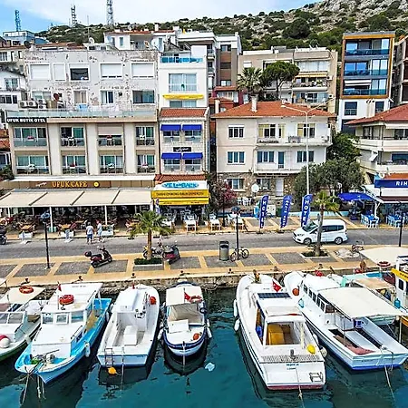 מלון Larimar Cesme
