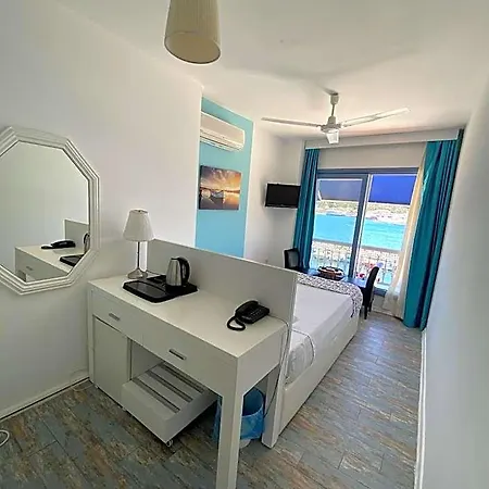 Larimar Cesme Hotel Ciftlikkoyu