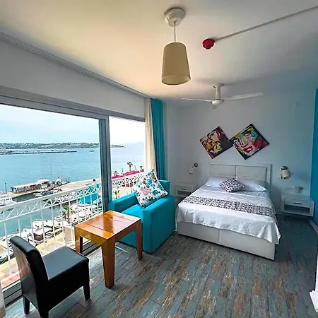 Hotel Larimar Cesme