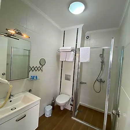 Larimar Cesme جفتليك كوي